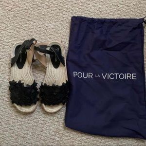 Pour La Victoire Floral Espadrilles